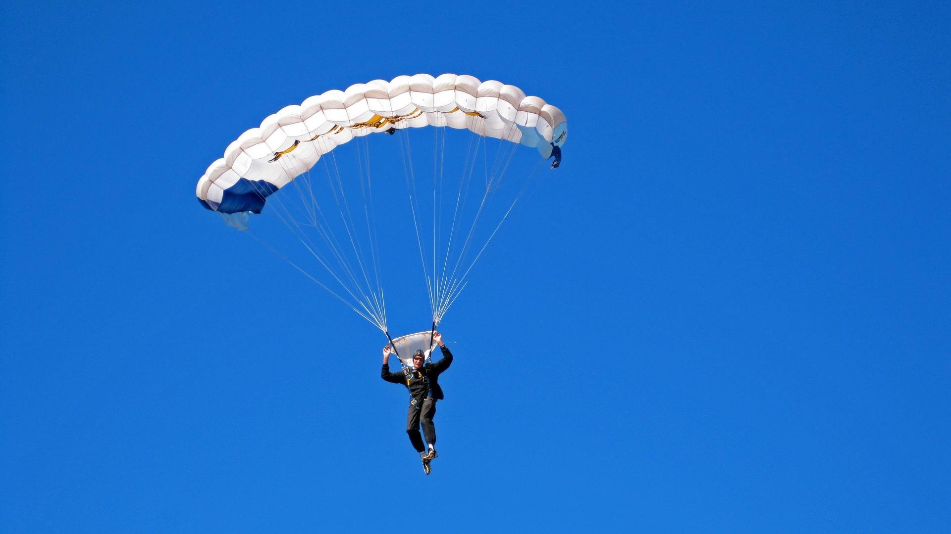 KAIYUNAPP-世界杯冰球：加拿大队再夺金牌，冠军在望！，加拿大冰球国家队